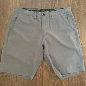 7Diamonds Momentum Performance Shorts Size 33
